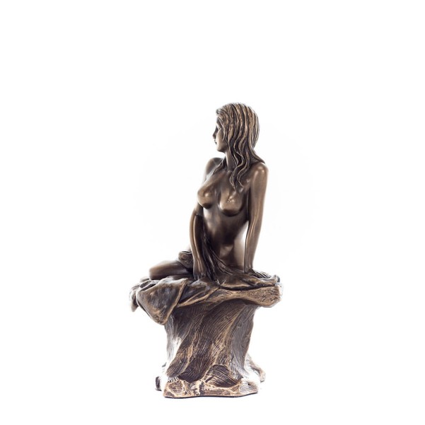Woman Posing on a Rock 13.5x13cm Veronese Bronze Electroplating Full Body Figurine, Modern Decorative